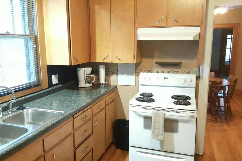 Home Near Zoo/College World Series/Downtown Омаха Екстериор снимка
